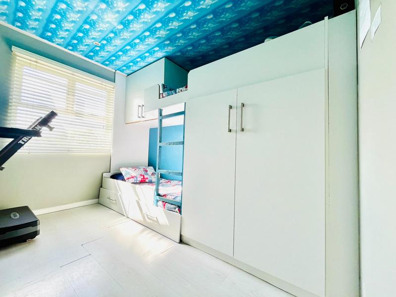 2 Bedroom Property for Sale in Thornton Western Cape